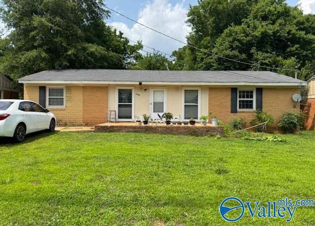 Property at 3004 Belafonte Ave NW, Huntsville, AL 35816, 4 beds, 1 bath