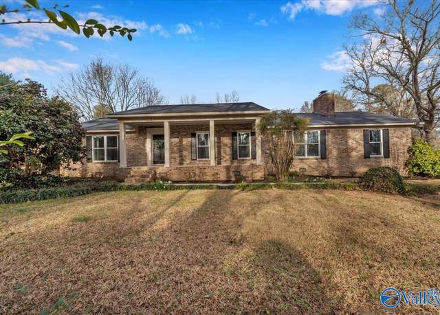 Property at 594 East Hwy, Boaz, AL 35957, 3 beds, 2.5 baths