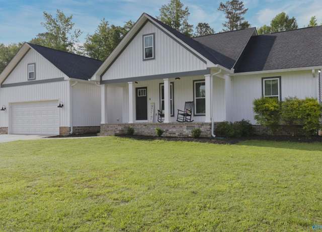Property at 2655 Reeves St, Hokes Bluff, AL 35903, 3 beds, 2 baths