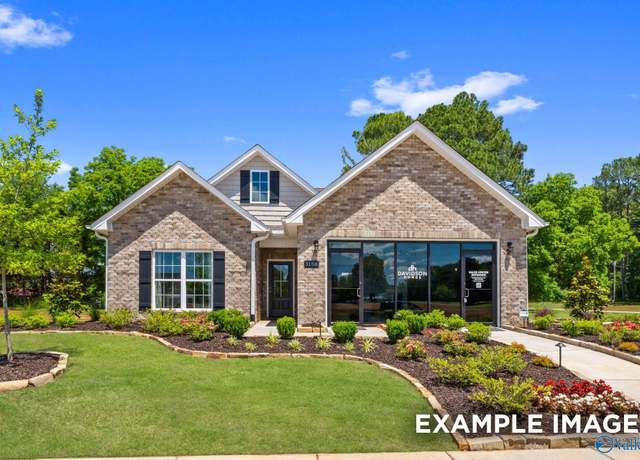 Property at 150 Heritage Lakes Blvd, New Market, AL 35761, 4 beds, 2 baths