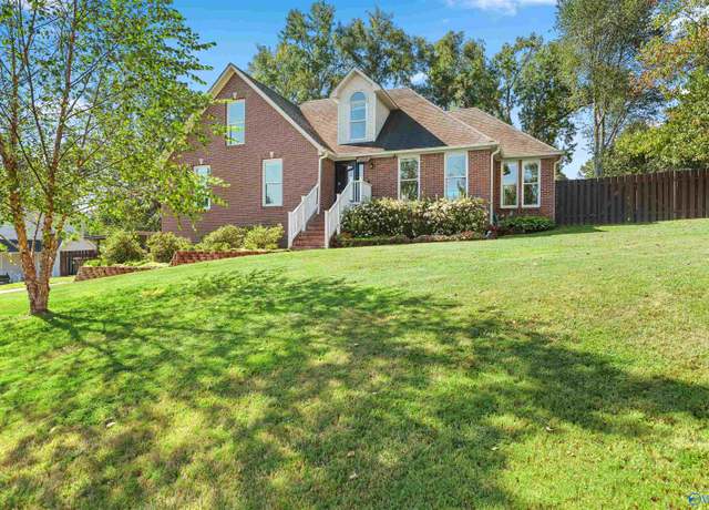 Property at 22900 Horseshoe Bnd, Athens, AL 35613, 5 beds, 3 baths