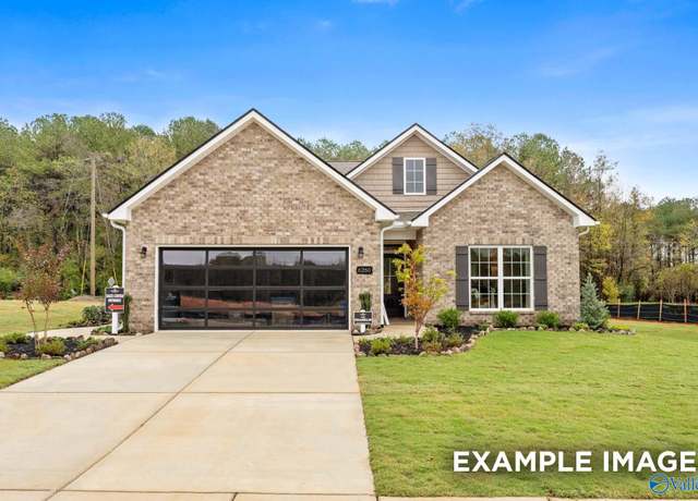 Property at 152 Heritage Lakes Blvd, New Market, AL 35761, 3 beds, 2 baths
