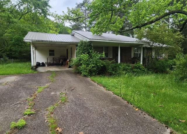 Property at 8209 Union Grove Rd, Union Grove, AL 35175, 3 beds, 2 baths