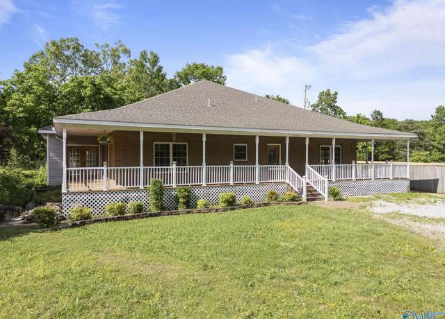 Property at 2349 Dug Hill Rd, Brownsboro, AL 35741, 3 beds, 3.5 baths