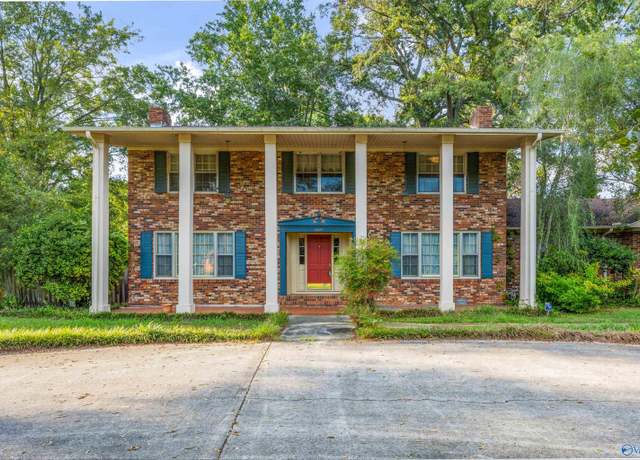 Property at 2824 Old Moulton Rd, Decatur, AL 35603, 5 beds, 3.5 baths