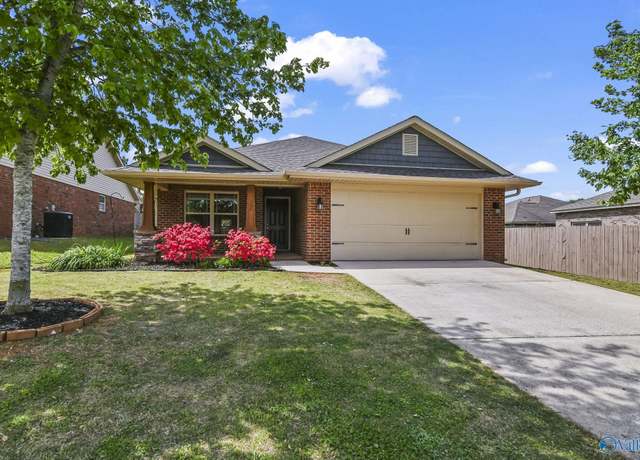 Property at 102 Kings Cove Cir, Madison, AL 35756, 3 beds, 2 baths