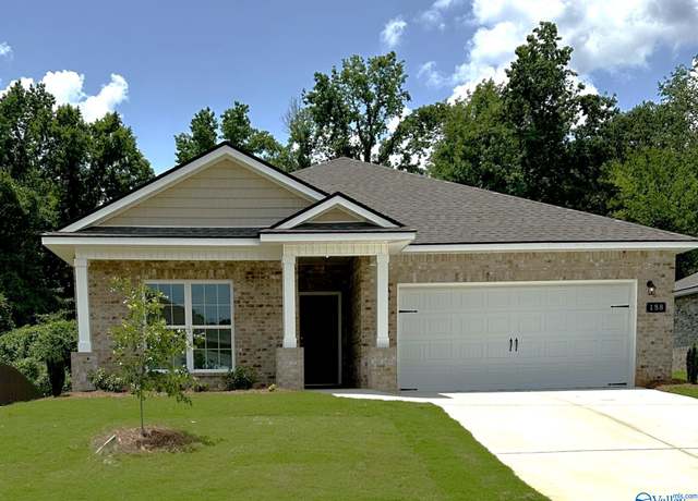 Property at 158 River Pointe Dr, New Market, AL 35761, 3 beds, 2 baths