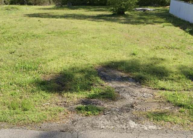 Property at 1819 Broadway Ave, Gadsden, AL 35901