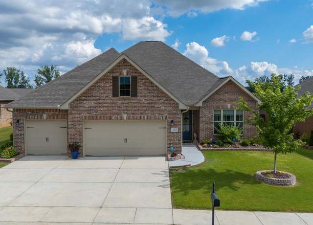 Property at 11015 Thorne Dr, Madison, AL 35757, 4 beds, 3 baths