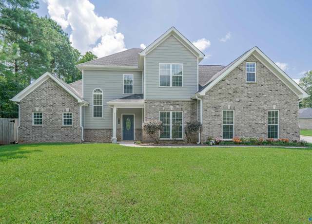 Property at 208 Reedwood Ln, Huntsville, AL 35810, 5 beds, 3 baths