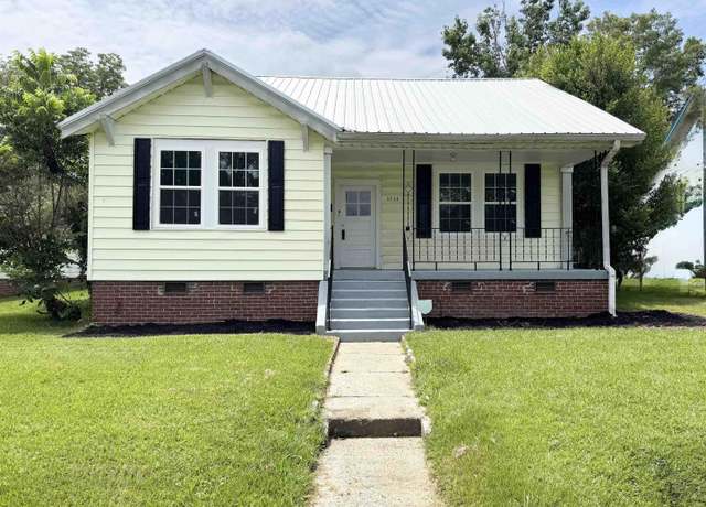 Property at 1011 Litchfield Ave, Gadsden, AL 35903, 3 beds, 1 bath