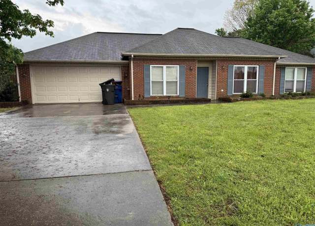 Property at 102 Springview Ln, Huntsville, AL 35806, 3 beds, 2 baths