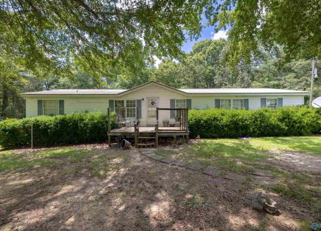 Property at 73 Marquiss Rd, Hodges, AL 35571, 3 beds, 2 baths