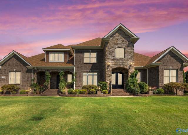 Property at 6 Lake Forest Blvd SW, Huntsville, AL 35824, 4 beds, 4 baths