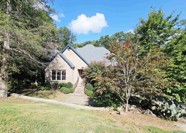 Property at 1695 Shady Cove Cir, Huntsville, AL 35802, 4 beds, 3.5 baths