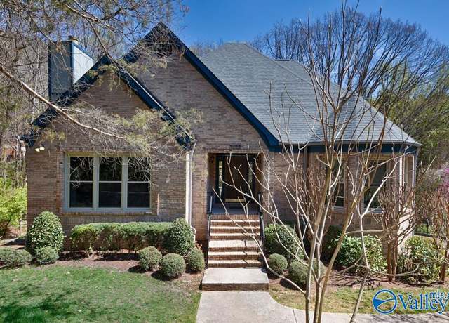 Property at 1695 Shady Cove Cir, Huntsville, AL 35802, 4 beds, 3.5 baths