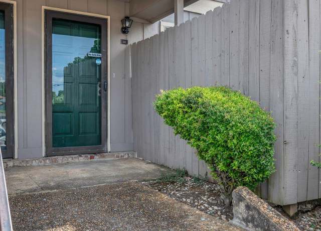 Property at 2225 Golf Rd SW #111, Huntsville, AL 35802, 2 beds, 1.5 baths