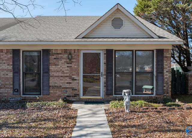 Property at 427 Cherry St NW, Hartselle, AL 35640, 2 beds, 2 baths