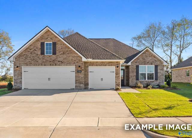 Property at 904 Ronnie Dr, Hartselle, AL 35640, 3 beds, 2 baths