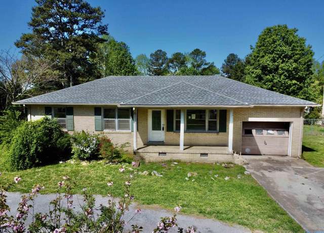 Property at 21537 Holt Rd, Athens, AL 35613, 2 beds, 2 baths