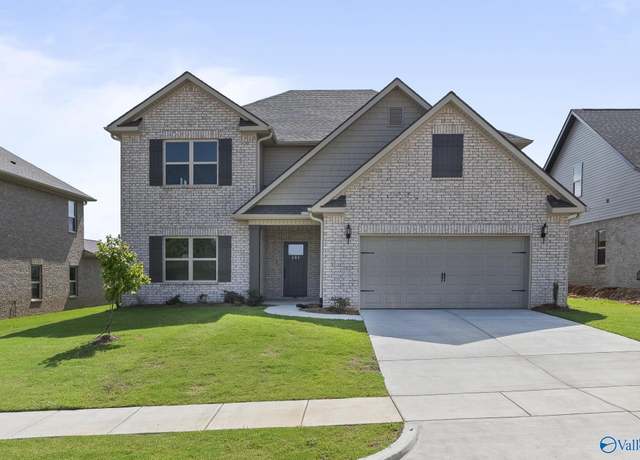 Property at 185 Pennington Ave, Huntsville, AL 35811, 4 beds, 3.5 baths