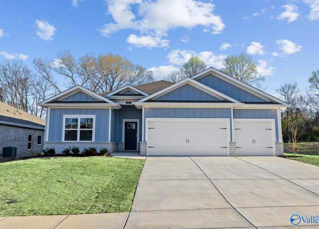 Property at 296 Wraywood Rd, Huntsville, AL 35810, 4 beds, 3 baths