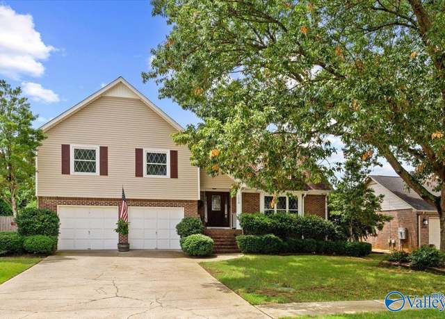 Property at 1210 Chesser Dr, Huntsville, AL 35803, 4 beds, 2.5 baths