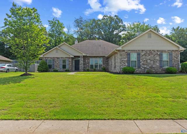 Property at 141 Lazy Oak Dr, New Market, AL 35761, 4 beds, 3 baths