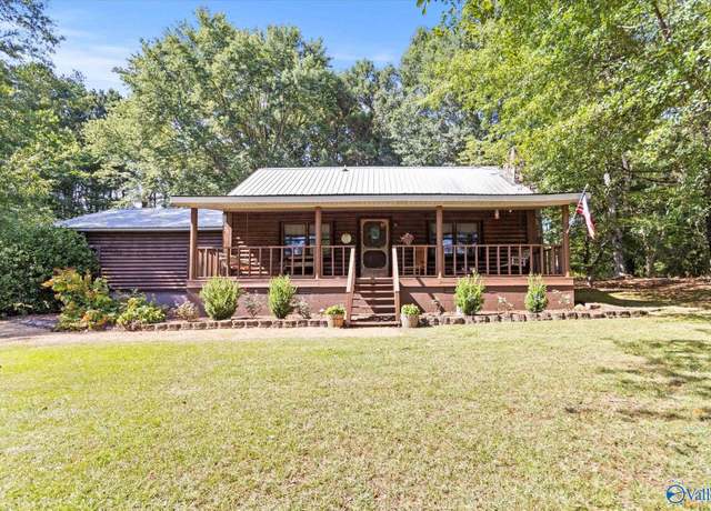 Property at 324 Weatherly Ave, Albertville, AL 35950, 3 beds, 2 baths