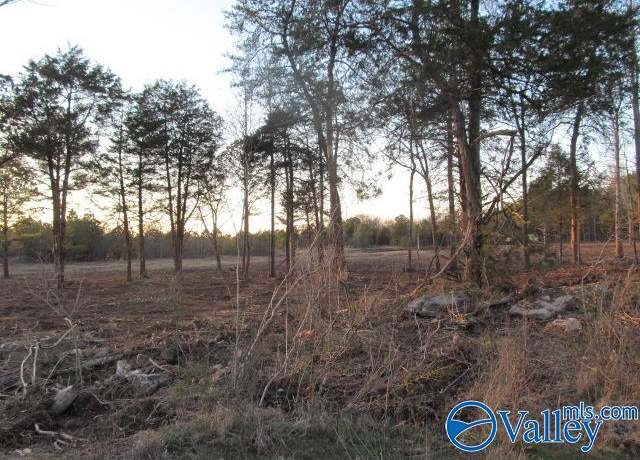 Property at 2 Martling Rd, Albertville, AL 35951