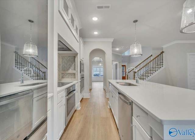 Property at 117 Bruce Dr, Madison, AL 35758, 4 beds, 3.5 baths
