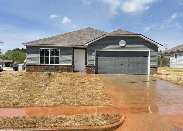 Property at 102 Trolley Ct, New Market, AL 35761, 4 beds, 2.5 baths