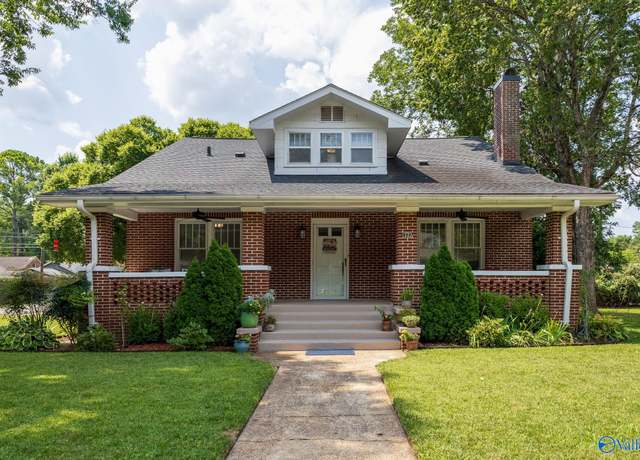Property at 1222 Beirne Ave, Huntsville, AL 35801, 5 beds, 2 baths