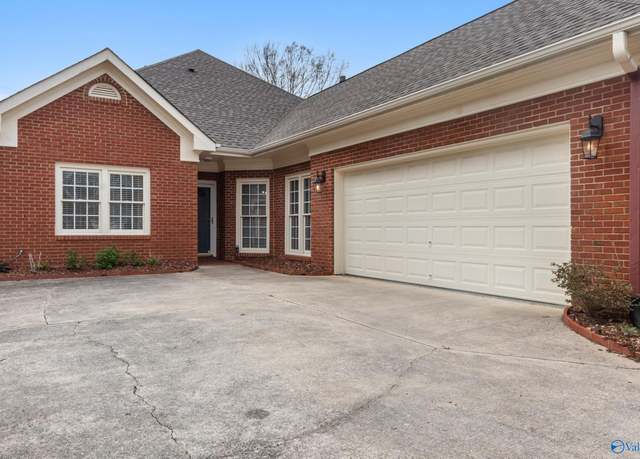 Property at 5010 Somerby Dr SE, Huntsville, AL 35802, 3 beds, 3 baths