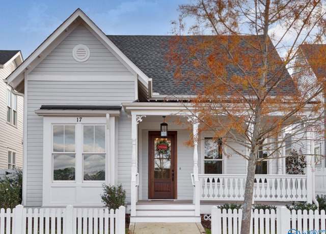 Property at 17 Angell St NW, Huntsville, AL 35806, 4 beds, 3 baths