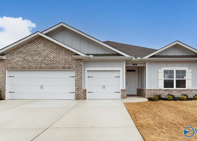 Property at 114 Legend Dr, Meridianville, AL 35759, 4 beds, 3 baths