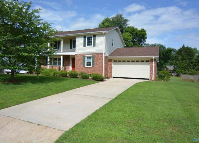 Property at 8909 Willow Hills Dr SE, Huntsville, AL 35802, 4 beds, 2.5 baths