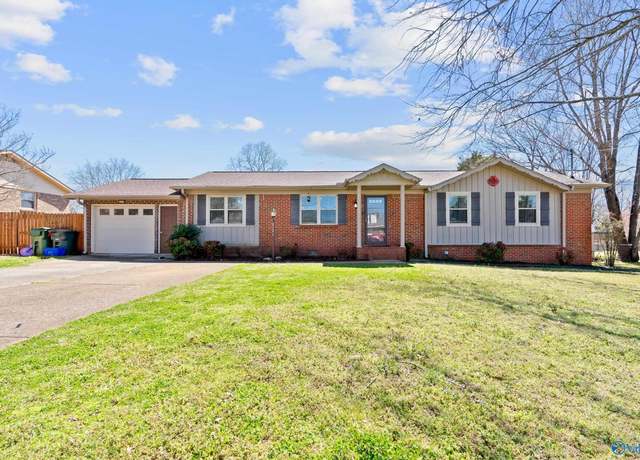 Property at 2121 Villaret Dr, Huntsville, AL 35803, 3 beds, 2.5 baths