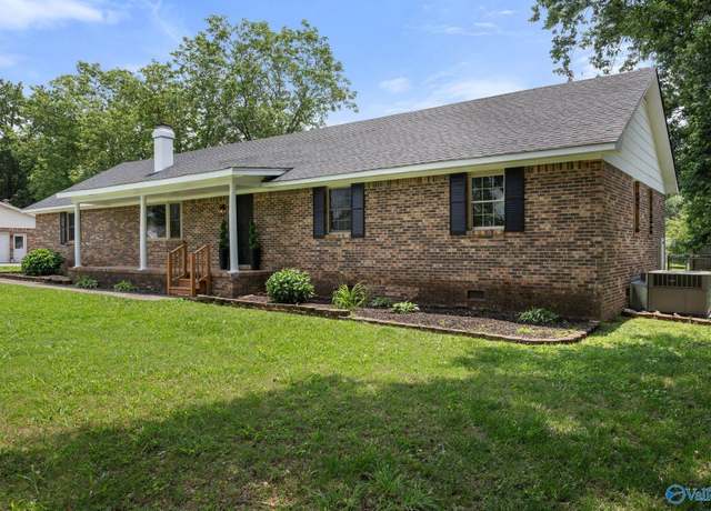 Property at 117 Bates St, Athens, AL 35611, 3 beds, 2 baths