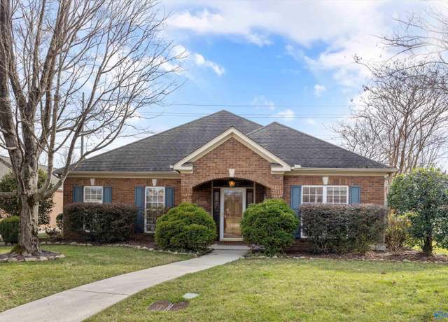 Property at 3200 Waterman Dr, Owens Cross Roads, AL 35763, 3 beds, 2 baths