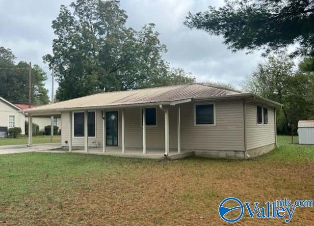 Property at 2326 Cleveland Ave SW, Decatur, AL 35601, 3 beds, 1 bath