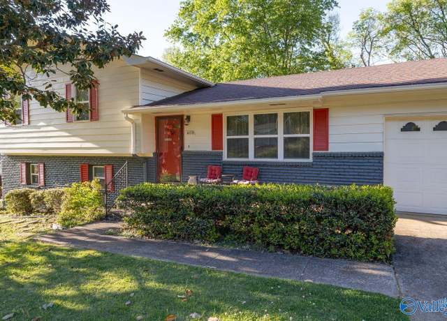 Property at 409 Cumberland Dr SE, Huntsville, AL 35803, 4 beds, 3 baths