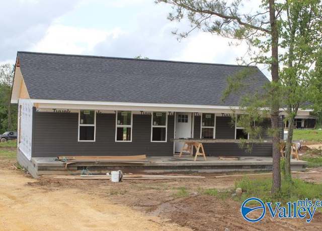 Property at 1875 County Road 180, Rainsville, AL 35986, 2 beds, 2 baths