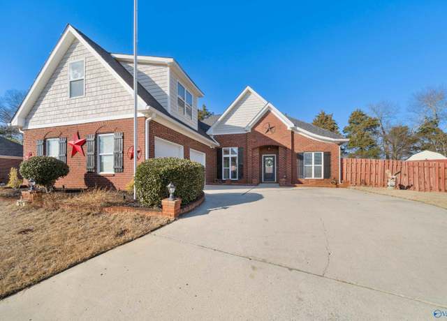 Property at 129 Genesis Dr, Huntsville, AL 35811, 4 beds, 2 baths