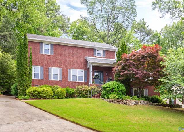 Property at 1807 Cross Creek Rd SE, Huntsville, AL 35802, 4 beds, 4 baths