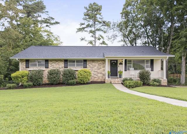 Property at 1607 Montdale Rd, Huntsville, AL 35801, 4 beds, 2.5 baths