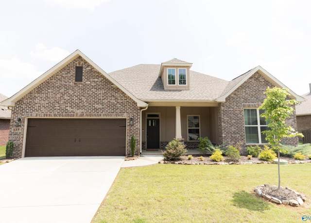 Property at 139 Midpark Dr, Meridianville, AL 35759, 4 beds, 2 baths