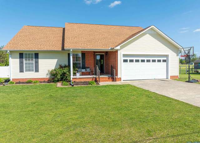 Property at 1045 Cove Rd, Southside, AL 35907, 3 beds, 2 baths