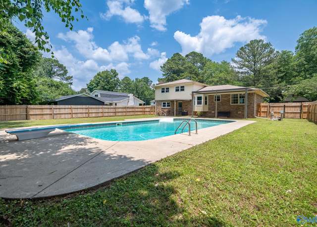 Property at 11312 Woodcrest Dr, Huntsville, AL 35802, 4 beds, 2.5 baths
