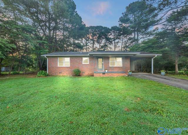 Property at 702 Walton Dr, Madison, AL 35758, 3 beds, 2 baths